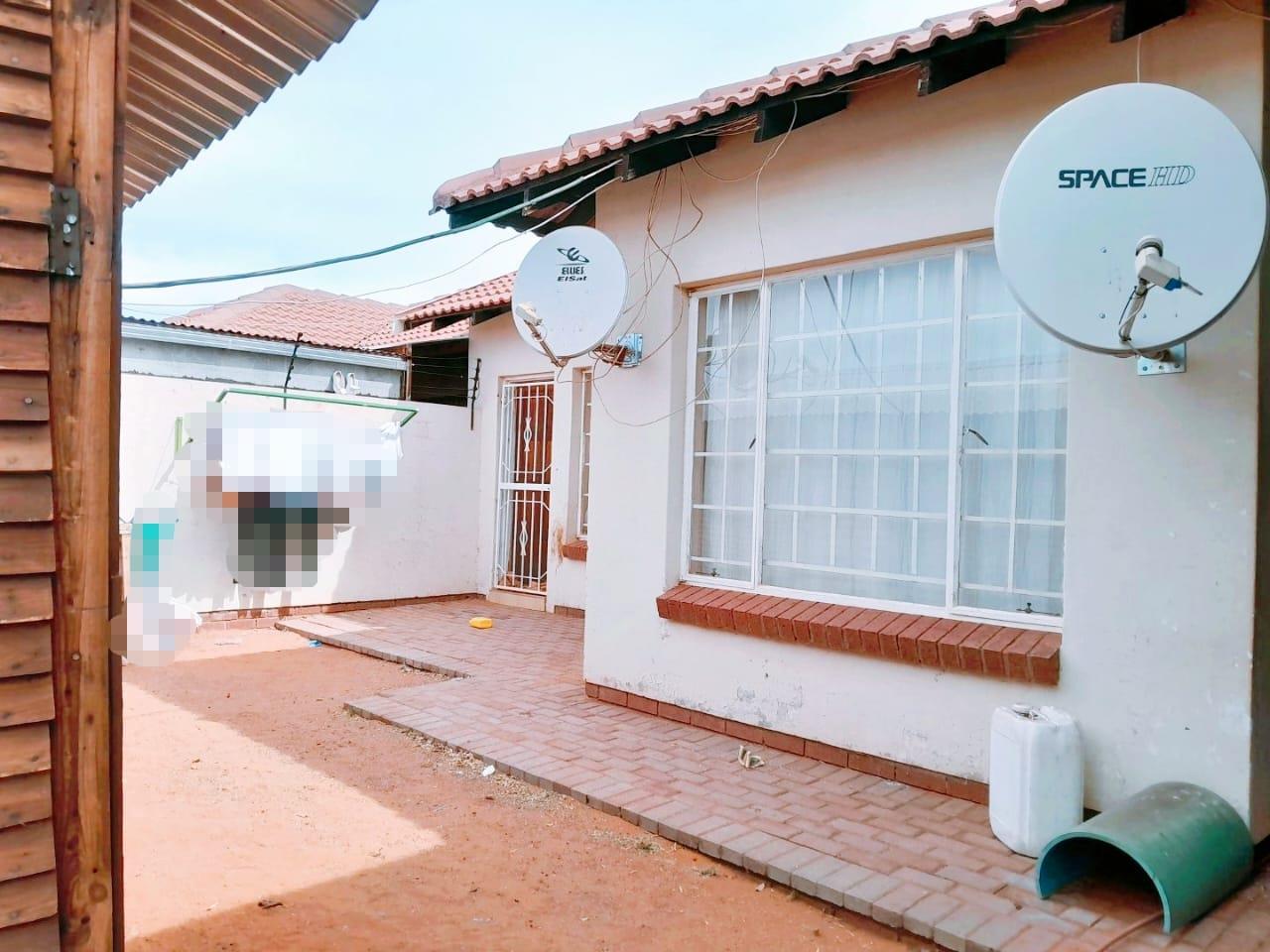 2 Bedroom Property for Sale in Kathu Northern Cape